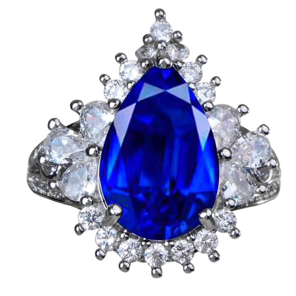 Beautiful Gemstone Ring - Picture 1 of 4